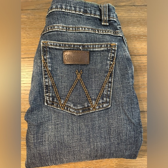 Wrangler Retro Slim Straight Jeans Size 14 Regular Gently Worn - Picture 1 of 5